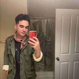 Meet your Posher, Alex